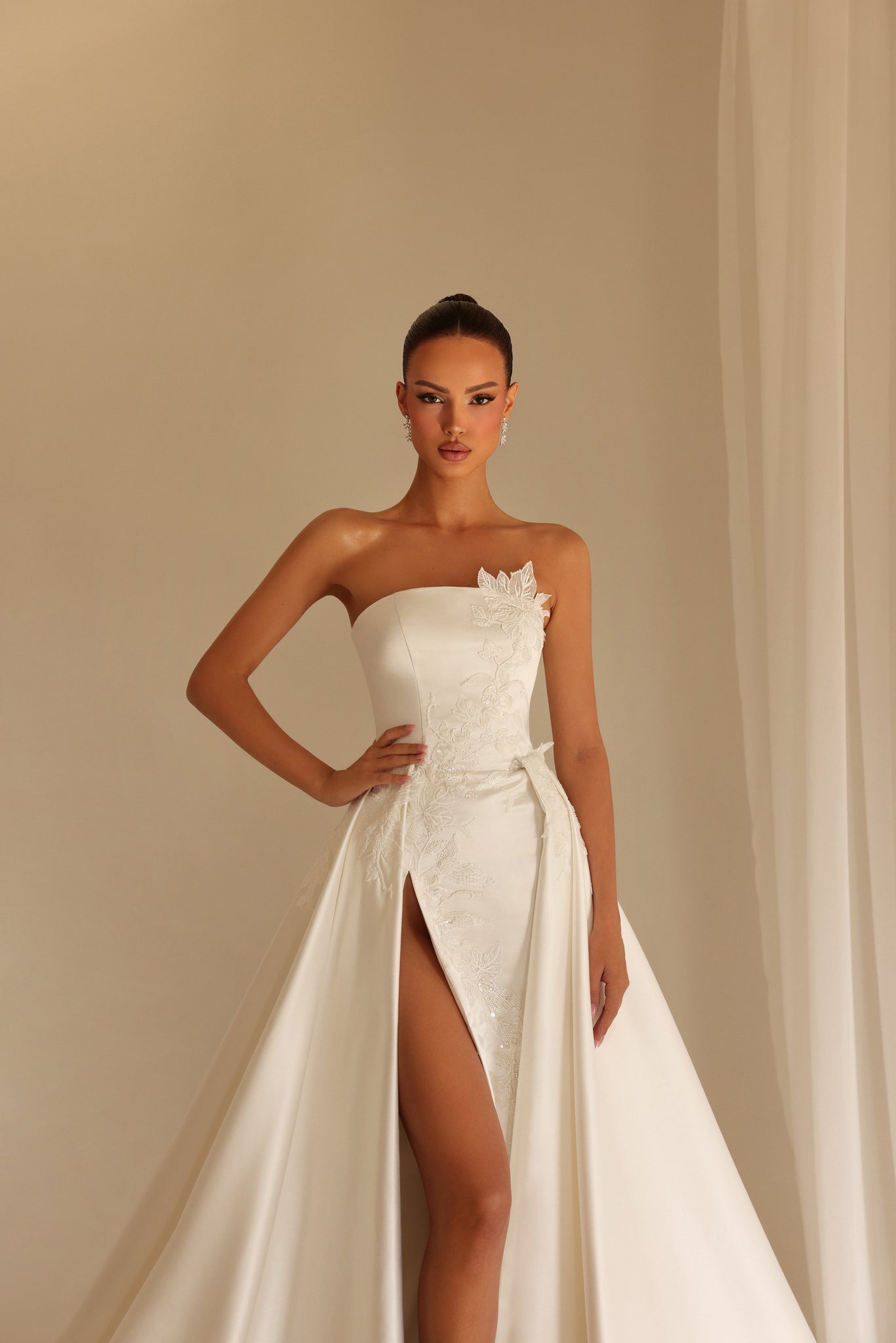 Aviana - Strapless Slit Gown - FJOLLA HAXHISMAJLI OFFICIAL