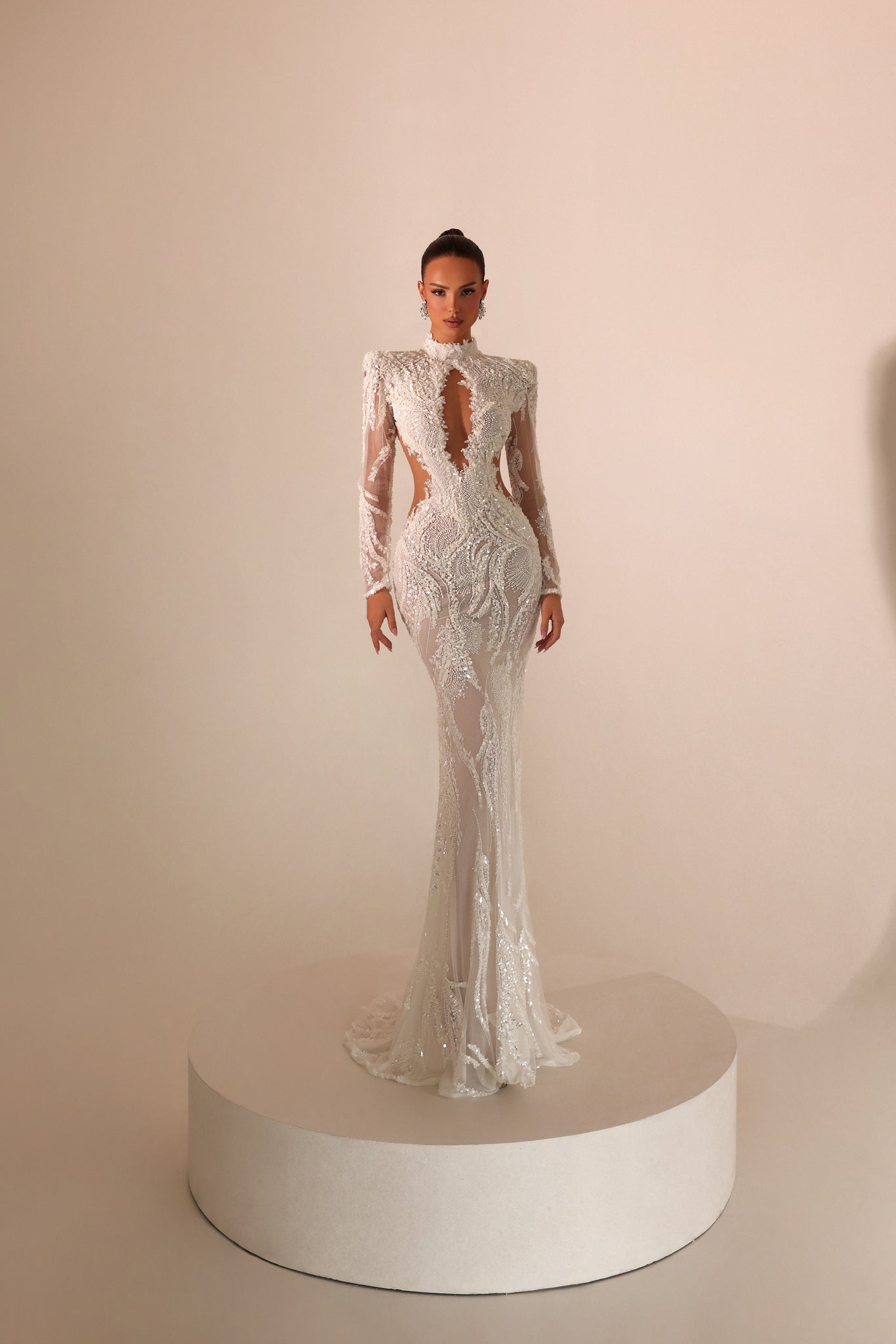 Odisea - High Neck Lace Gown - FJOLLA HAXHISMAJLI OFFICIAL