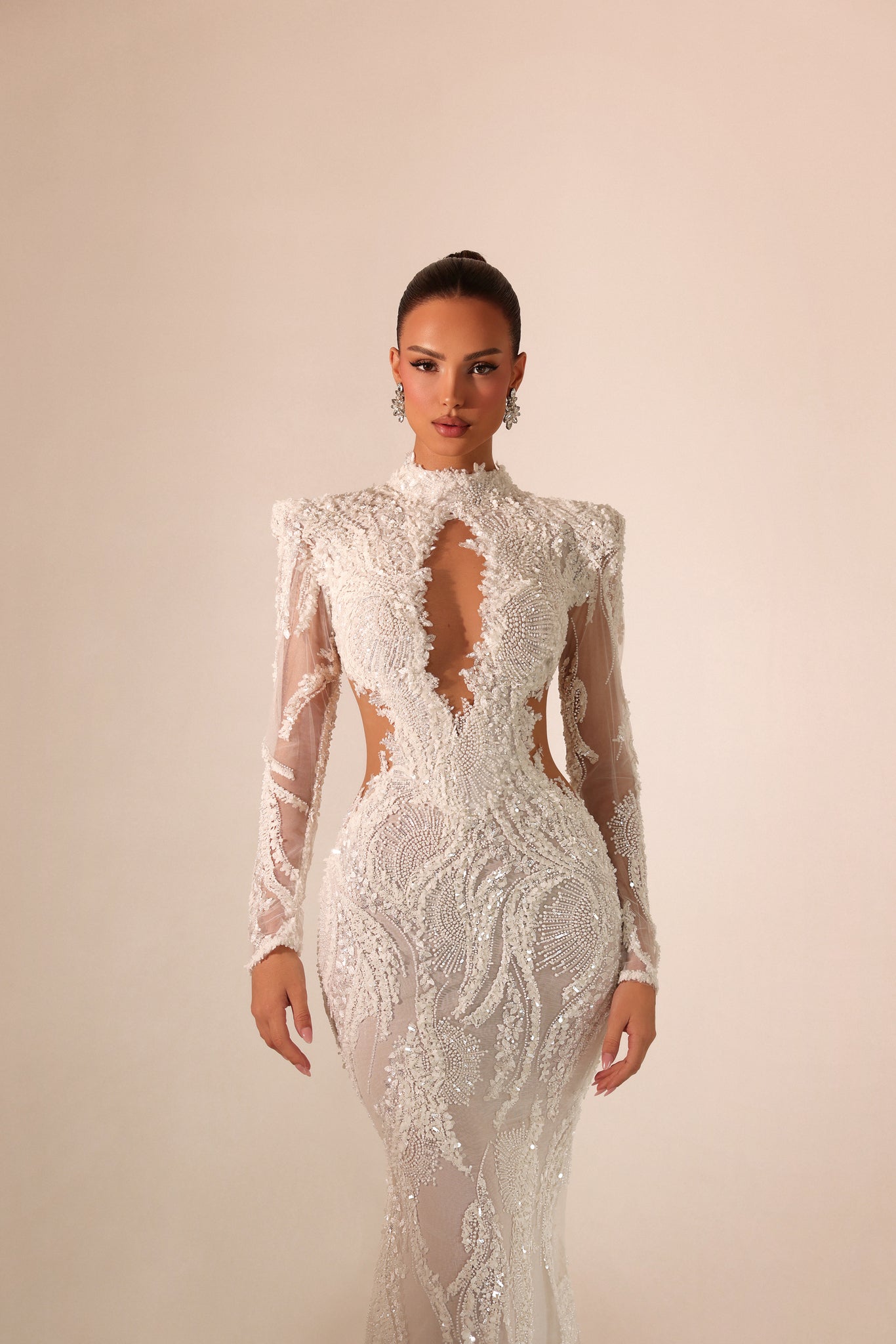 Odisea - High Neck Lace Gown - FJOLLA HAXHISMAJLI OFFICIAL